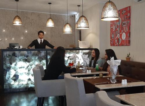 fly inn madagascar hotel