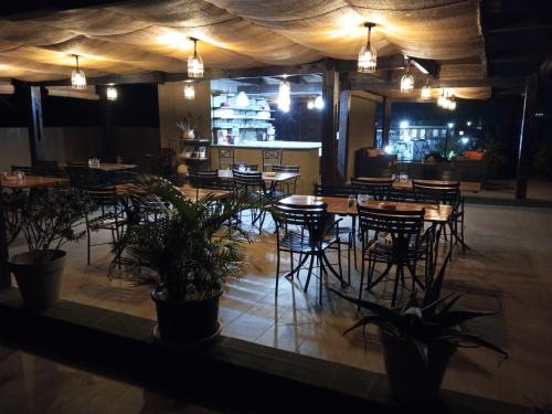 fly inn madagascar hotel