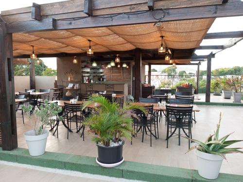 fly inn madagascar hotel