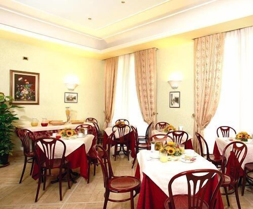 hotel dina