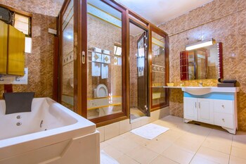 hotel nokras muranga