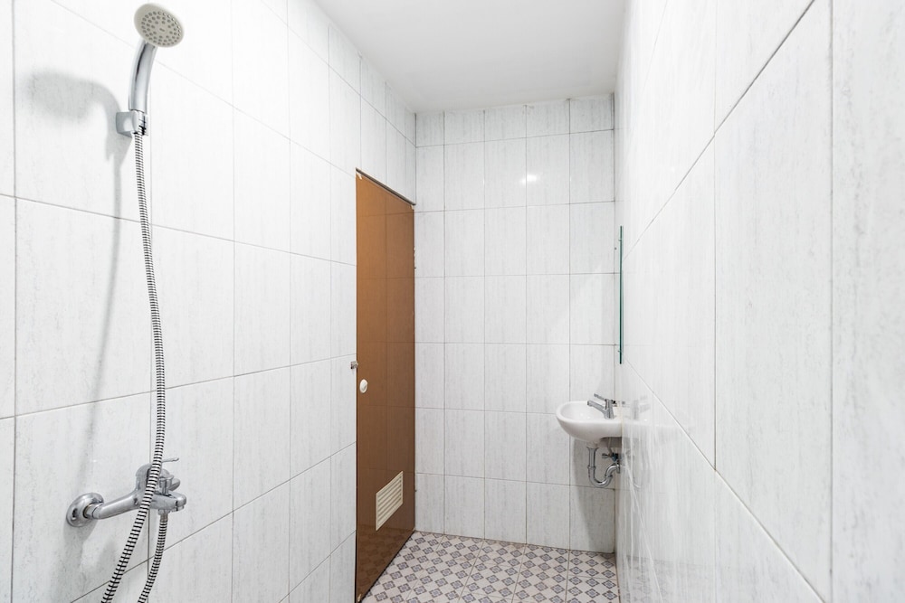 reddoorz near medan amplas