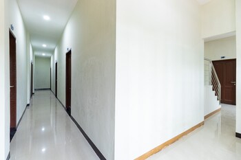 reddoorz near medan amplas