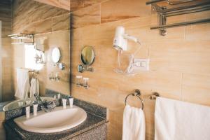 jewel maadi cabins and club