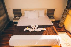 jewel maadi cabins and club