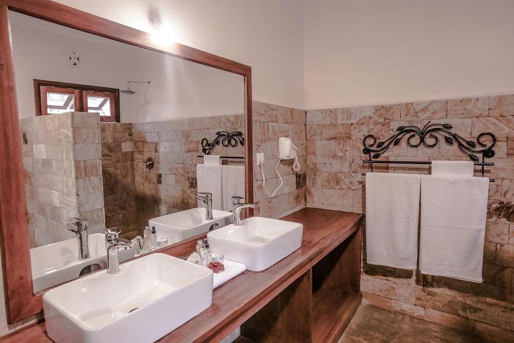 ngorongoro marera mountain view lodge