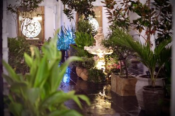 the salisbury business class