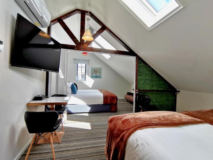 the salisbury business class