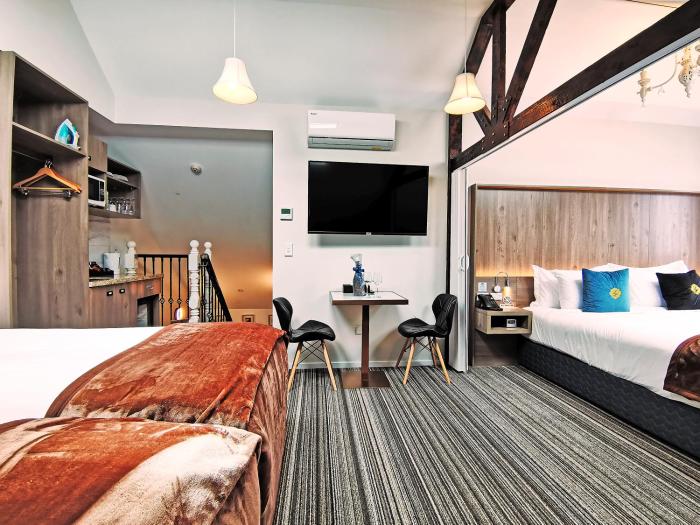 the salisbury business class