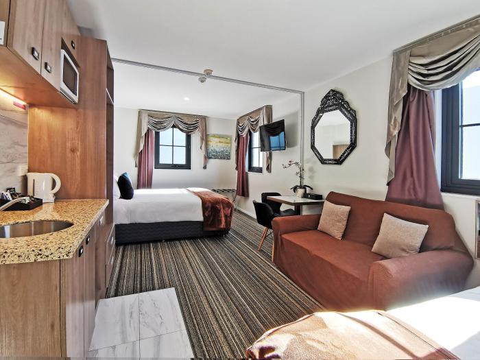 the salisbury business class