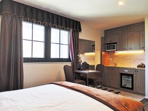 the salisbury business class