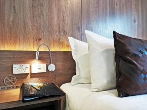 the salisbury business class