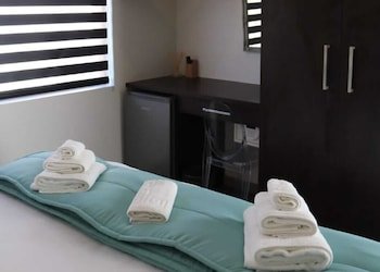 the feather hill boutique hotel