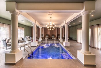 the feather hill boutique hotel