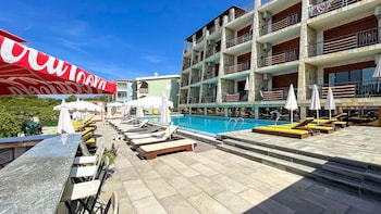 bar