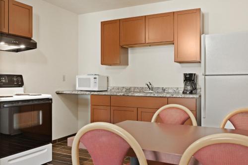black hills luxury suites