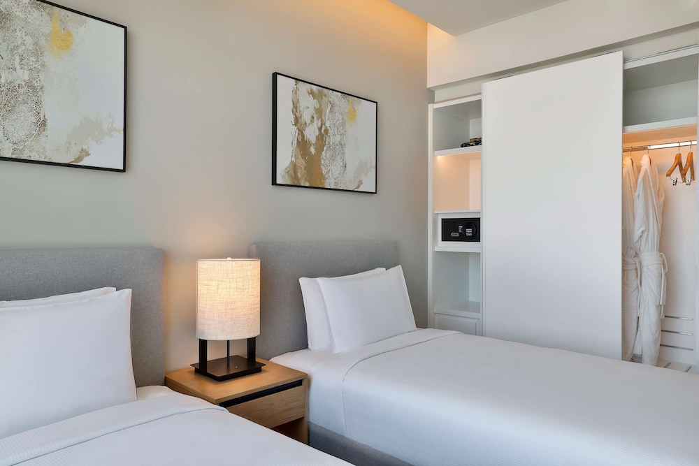 doubletree by hilton abu dhabi yas island residences