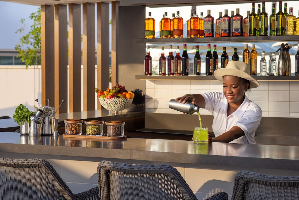 doubletree by hilton abu dhabi yas island residences
