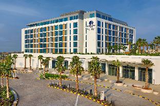 doubletree by hilton abu dhabi yas island residences
