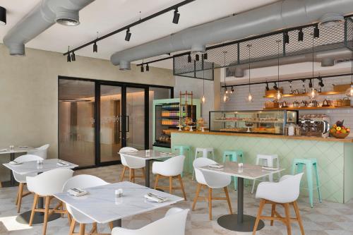 doubletree by hilton abu dhabi yas island residences