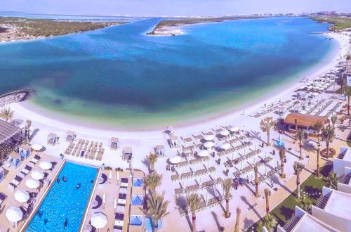 doubletree by hilton abu dhabi yas island residences
