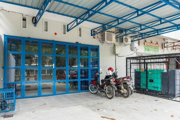 reddoorz near manhattan square medan