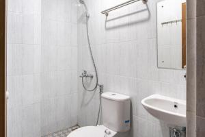 reddoorz near manhattan square medan