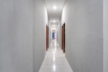 reddoorz near manhattan square medan