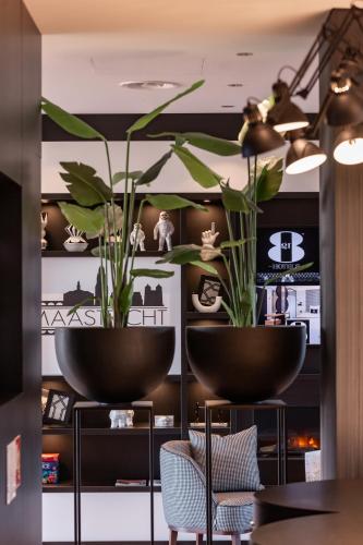 gr8 hotel maastricht aachen airport