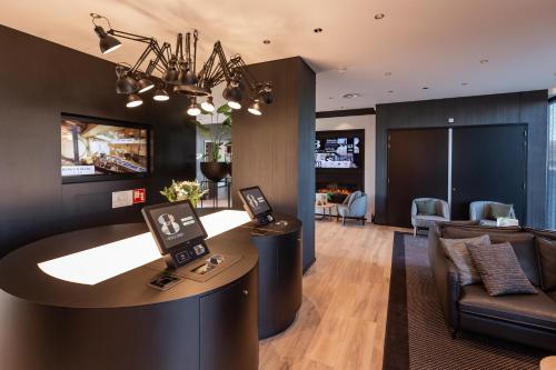 gr8 hotel maastricht aachen airport