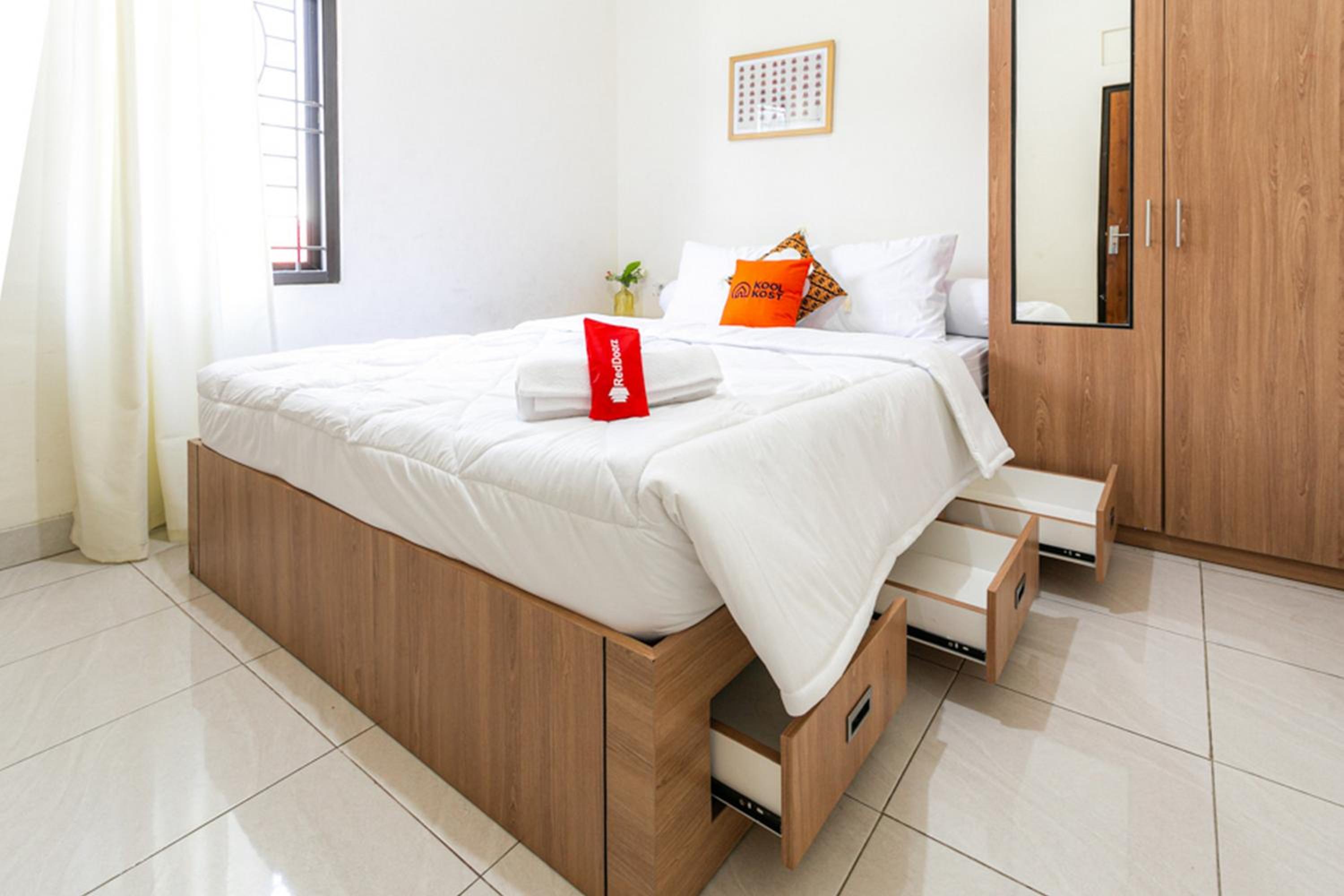 koolkost syariah near universitas muhammadiyah surakarta caters to women