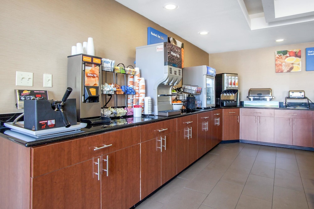 comfort inn and suites norman near university