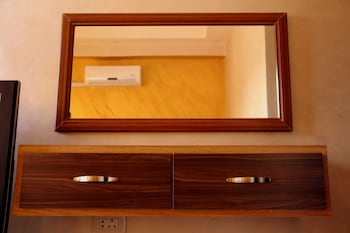 shurooq shams hotel and tours by sunrise