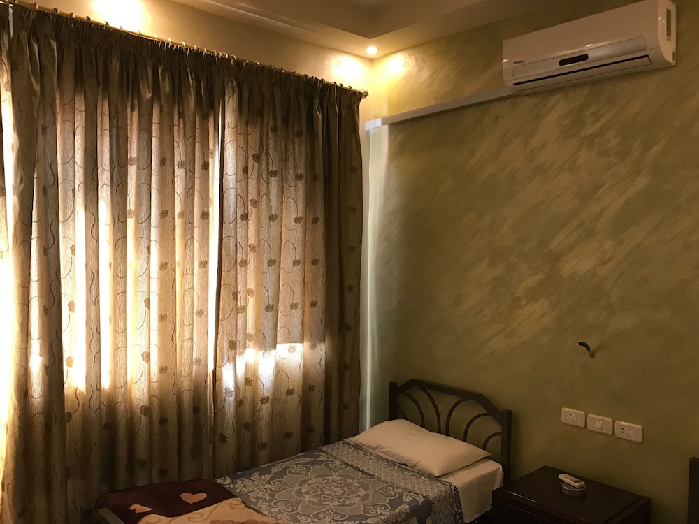 shurooq shams hotel and tours by sunrise