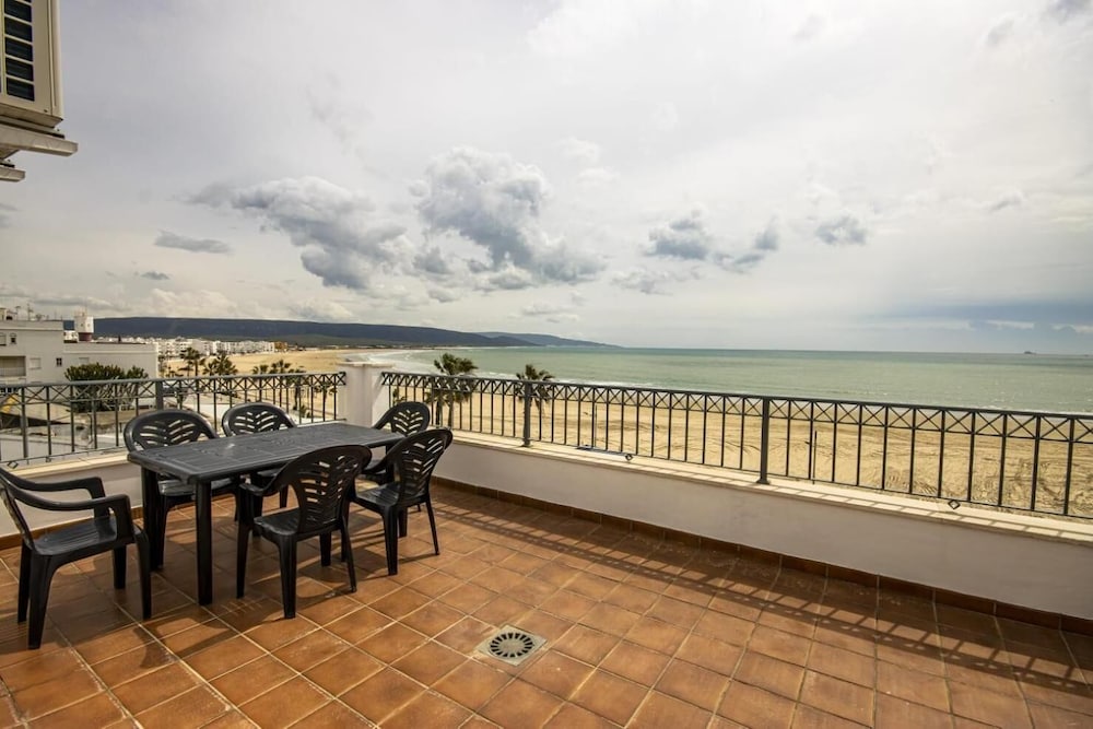 hostal luz del sol barbate