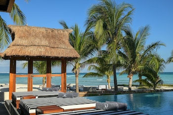 casa del jaguar beach hotel