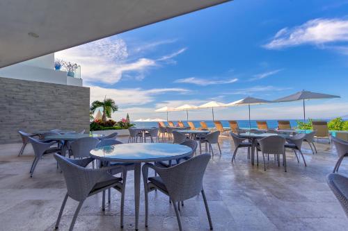 maxwell residences at indah