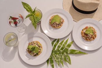 maxwell residences at indah