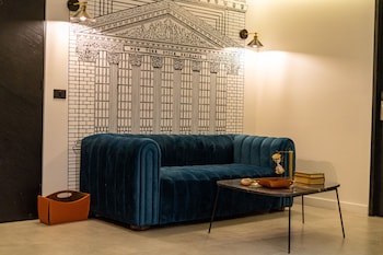 fulton business luxury hotel