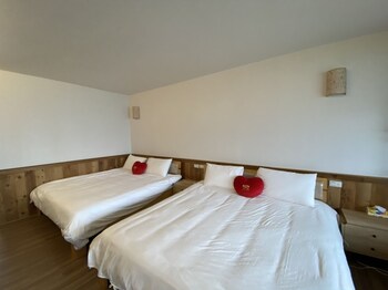 stream yurt campground