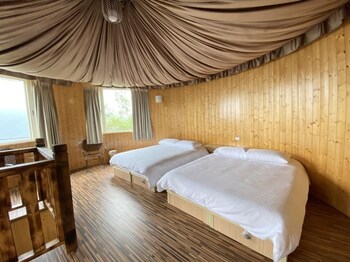 stream yurt campground