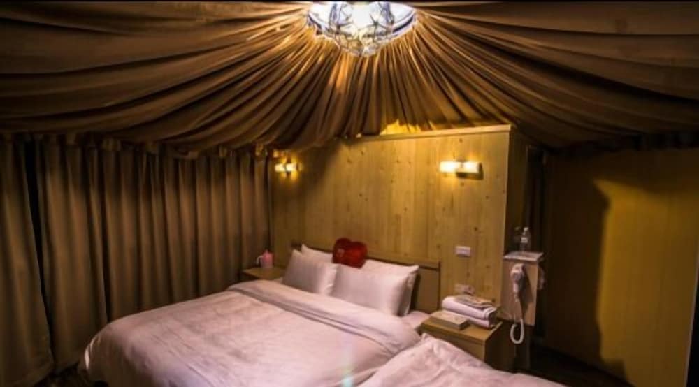 stream yurt campground