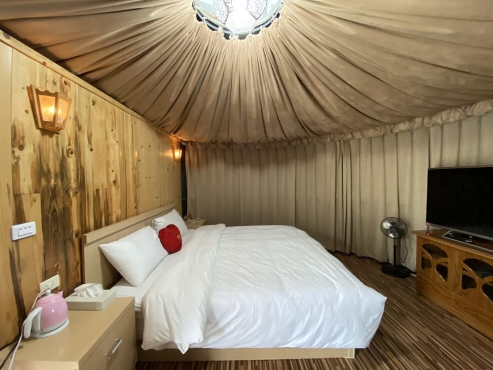 stream yurt campground