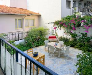 azize palas apart otel