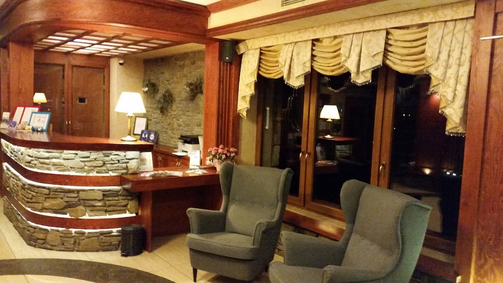 helan family and garden