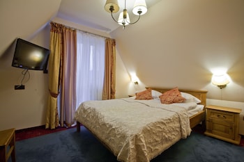 helan family and garden