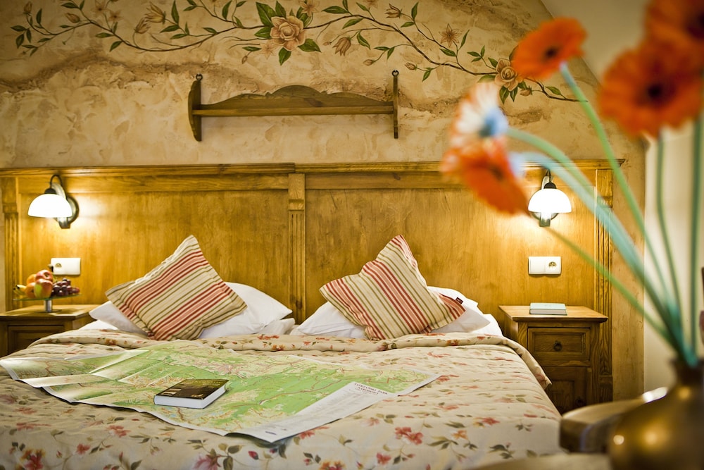 helan family and garden