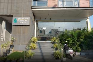 Parkwood Suites,,4 star