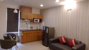 Parkwood Suites,,4 star