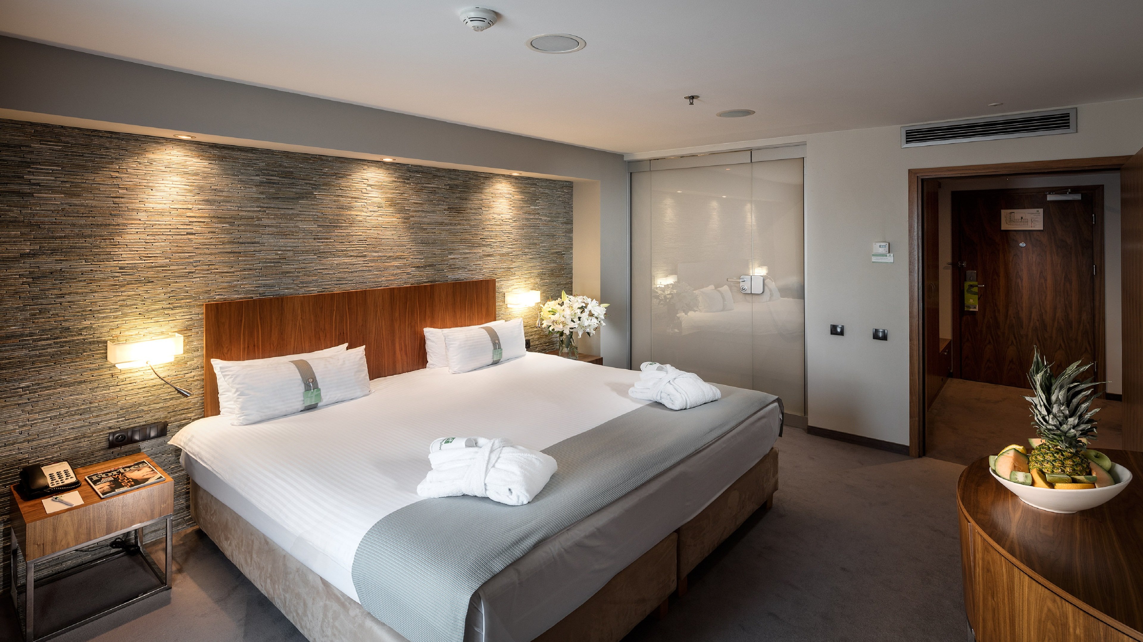 holiday inn lodz by ihg